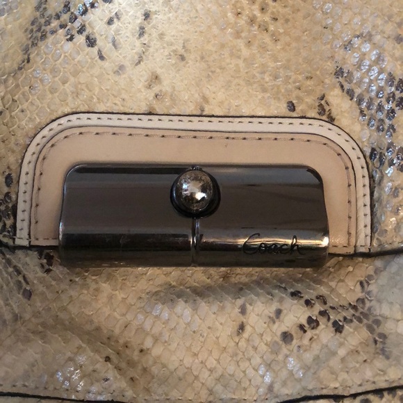 Large Coach embossed python handbag - Picture 6 of 7